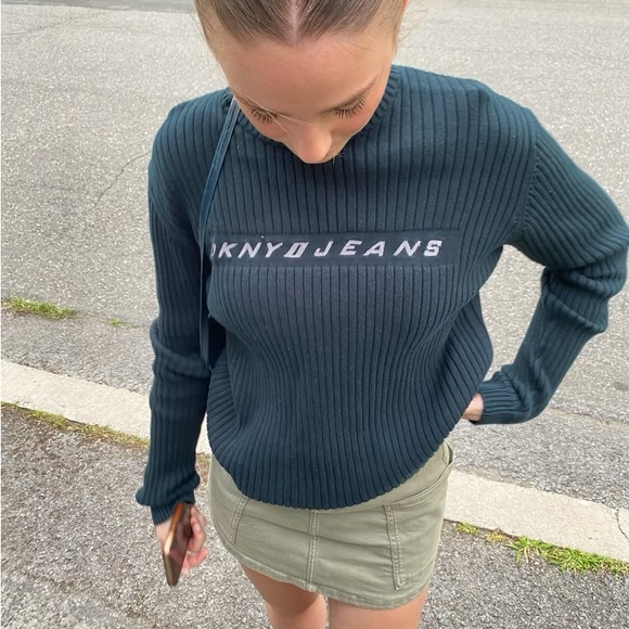 DKNY sweater size M navy blue - Picture 4 of 4